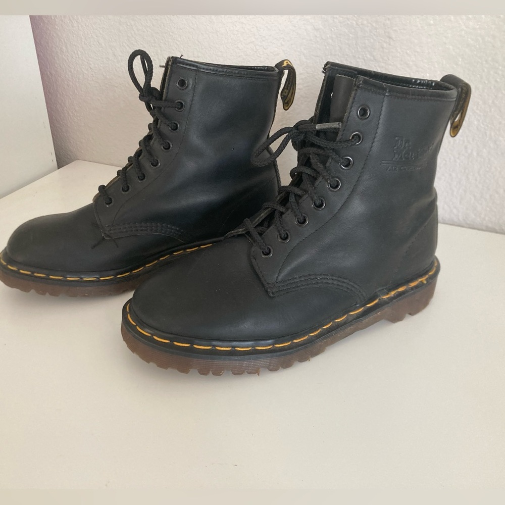 Dr. Marten Original 1460 8-eye Lace Up Leather Boots- Made In ENGLAND